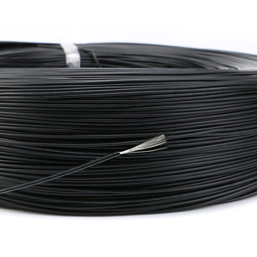 Eristetty PVC-kaapeli 10 metriä J3148