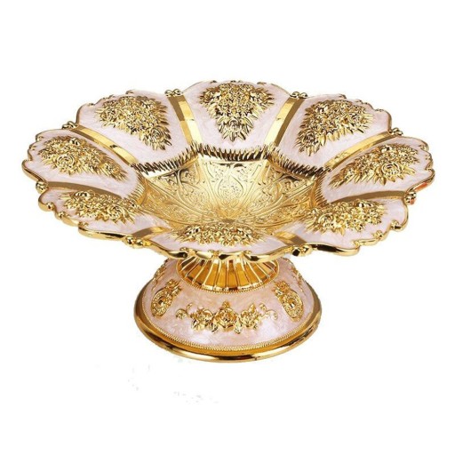 Etagère met ornamenten