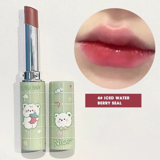 Farbiger Lippenbalsam. Feuchtigkeitsspendender, langanhaltender, glänzender Lippenstift