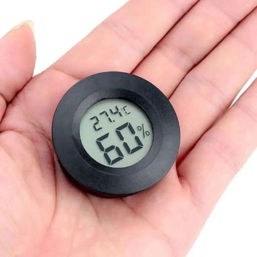 Farvet digitalt termometer og hygrometer, diameter 45 mm, LCD-display med batteri, kompakt design til kasser, nøjagtighed, fugtighedsovervågning