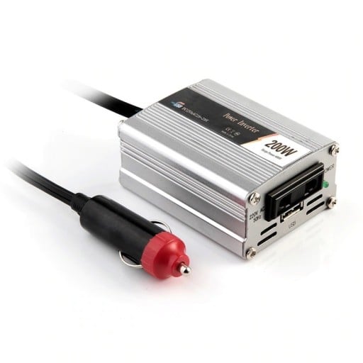 Feszültségátalakító 12V-ról 110V/220V-ra