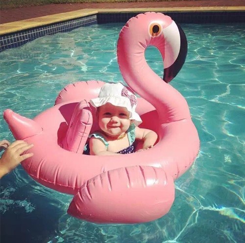 Flamenco inflable color rosa
