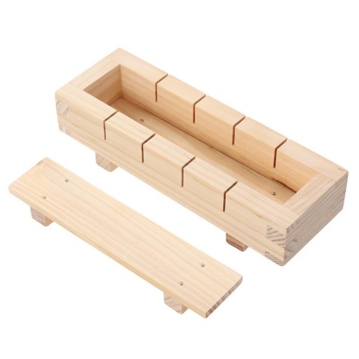 Formă de lemn pentru sushi
