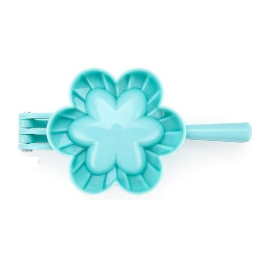 Formă pe floare de ravioli