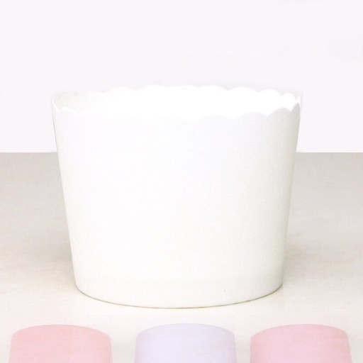 Forme til cupcakes og muffins 50 stk Bølgede forme af bagepapir Størrelse 5 x 4,6 cm Til bagning og servering