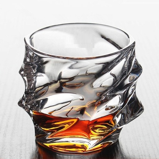 Formet whiskyglas