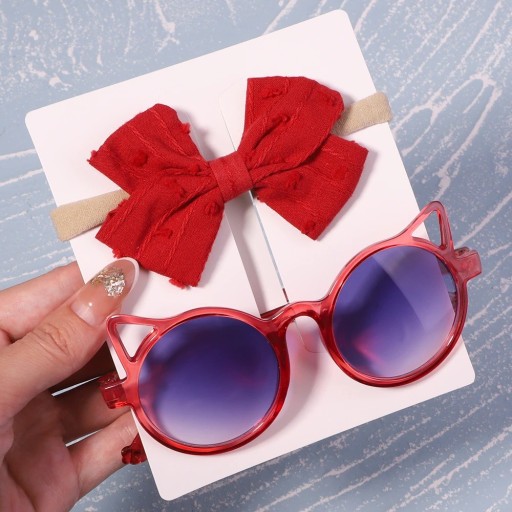 Gafas de sol con orejas de gato y lazo