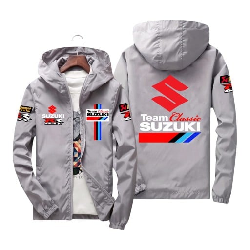 Giacca a vento da uomo con cappuccio e zip a tutta lunghezza con grande motivo di squadra e strisce colorate sulla schiena in stile