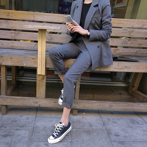 Giacca e pantaloni da donna B1028