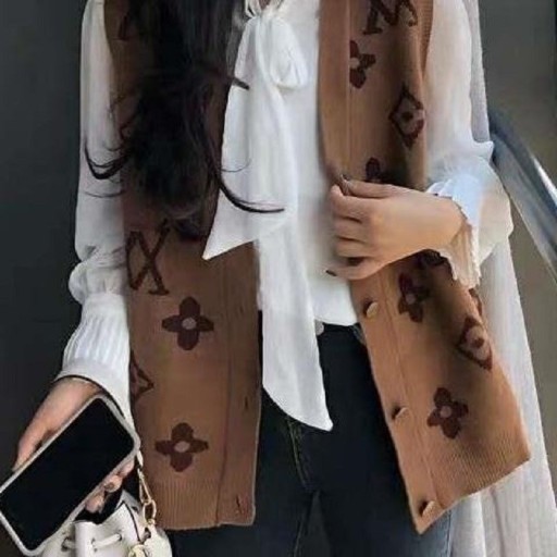 Gilet tricoté pour femmes P2402