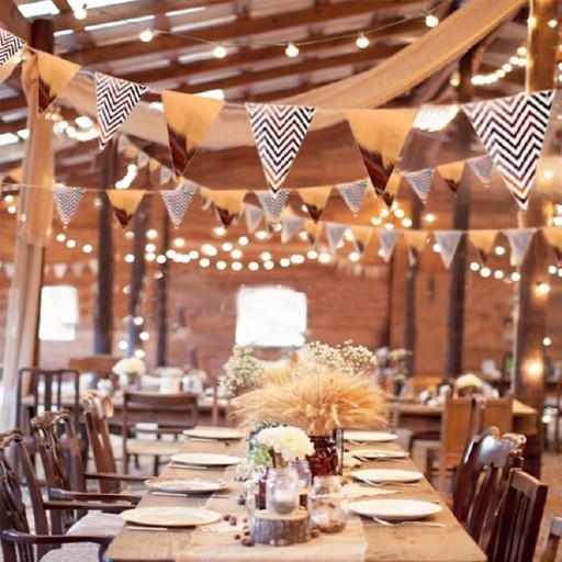 Γιρλάντα με σημαιάκια