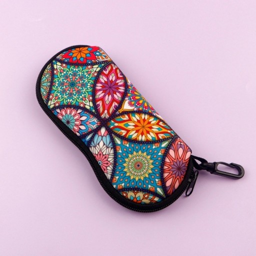 Glasses Case 17.9 x 8.5 cm Colourful Case with Mandala Pattern Zip Closure Carabiner Hanging Glasses Protection