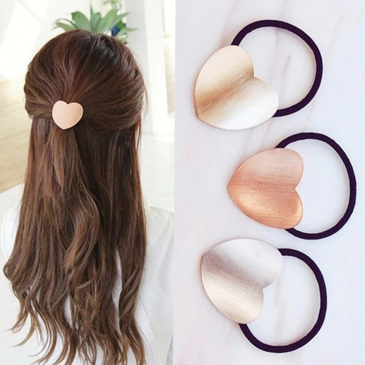 Gommette pour cheveux avec un cœur en métal