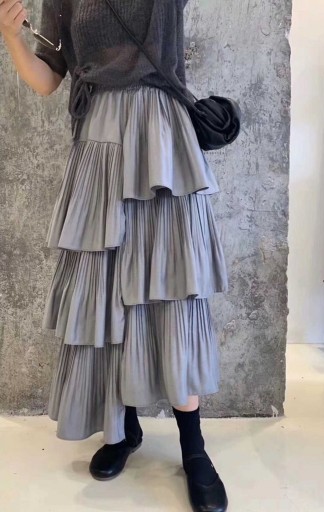 Gonna lunga da donna con volant