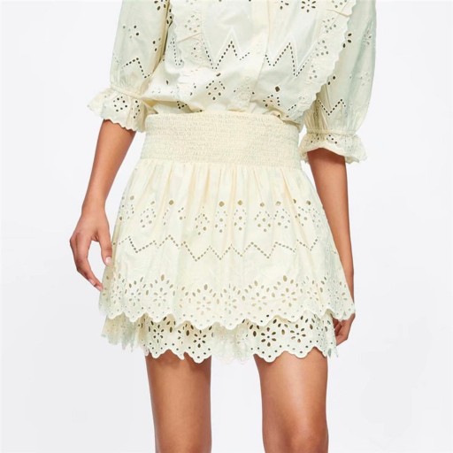 Gonna mini da donna con pizzo beige