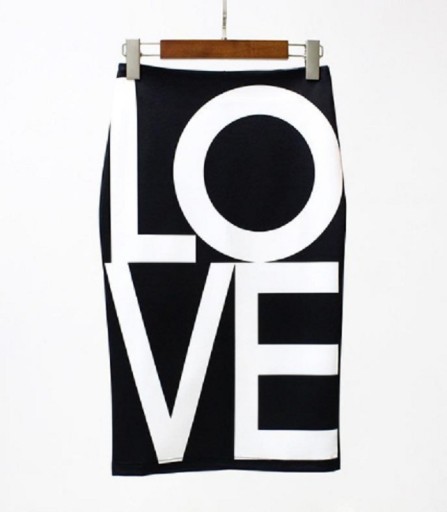 Gonna stilosa da donna con stampa LOVE