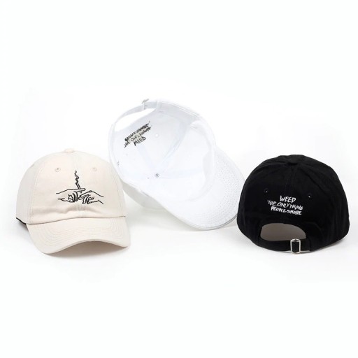 Gorra con estampado T82