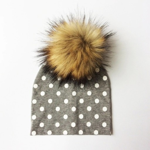 Gorro de invierno infantil con lunares J577