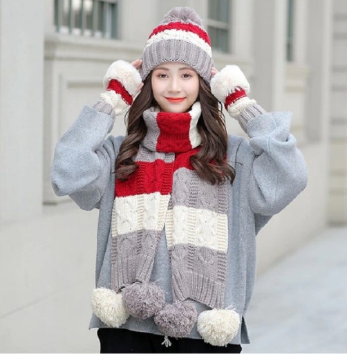 Gorro de invierno para mujer con bufanda y guantes.
