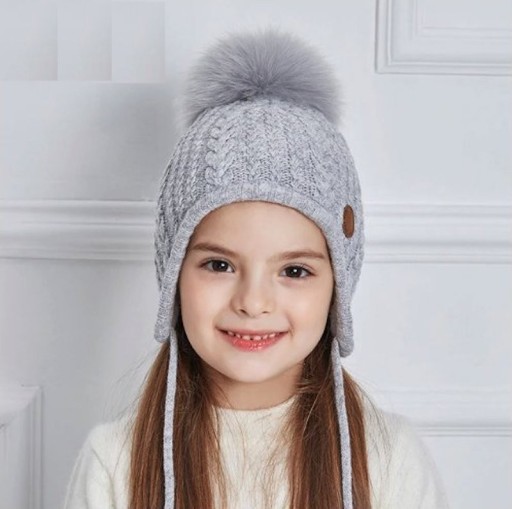 Gorro de invierno para niña con pompón J624