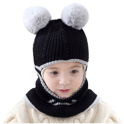 Gorro infantil con pompones