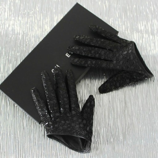 Guantes negros de mujer con encaje