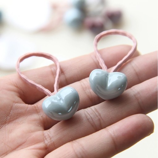 Gumiça para cabelo infantil com corações