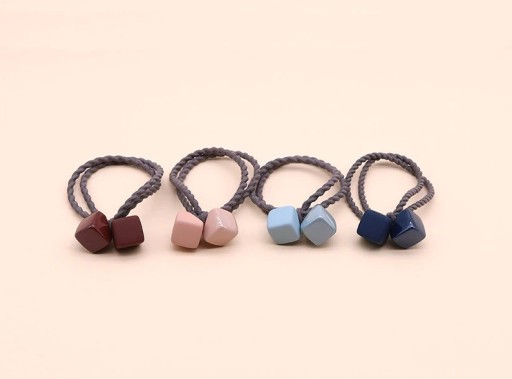 Gumiça para o cabelo com cubos