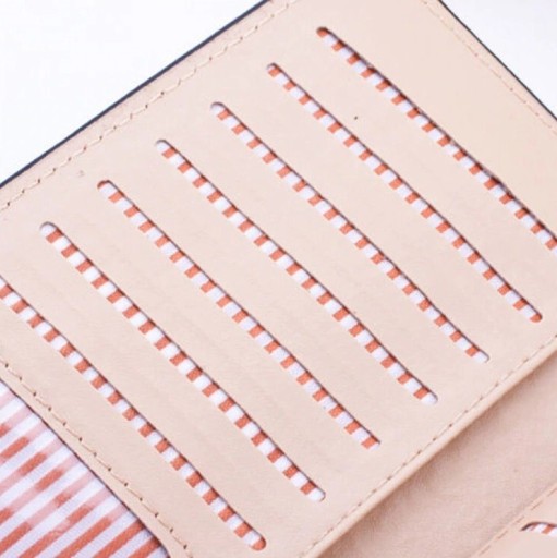 Γυναικεία δερμάτινη πορτοφόλι M329