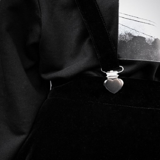 Γυναικεία μαύρη μίνι φούστα με τιράντες A1133