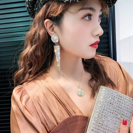 Γυναικείες κρεμαστές σκουλαρίκια G1011