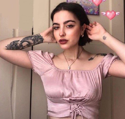 Γυναικείο crop top με κορδόνια B393