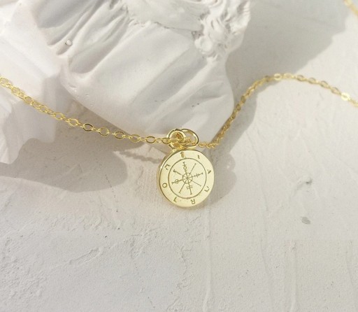 Γυναικείο κολιέ με πυξίδα