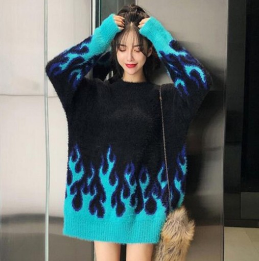 Γυναικείο oversized πουλόβερ με φλόγες
