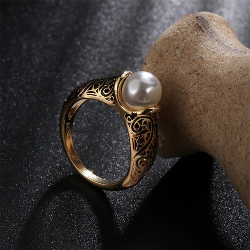 Gyöngyös női gyűrű D2970