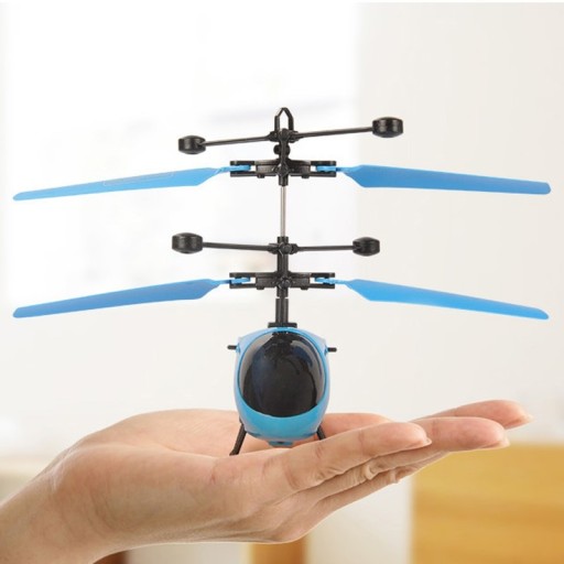 Håndstyret fjernstyret helikopter