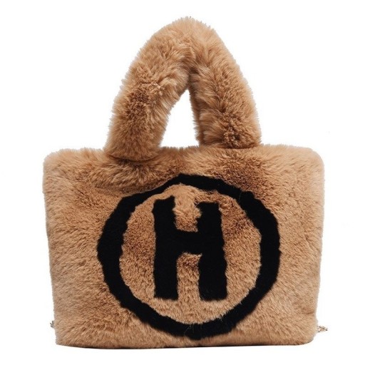 Handväska för kvinnor gjord av fuskpäls M1126