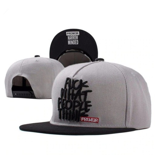 Herre snapback med indskrift
