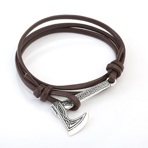 Herren-Lederarmband mit einer Axt
