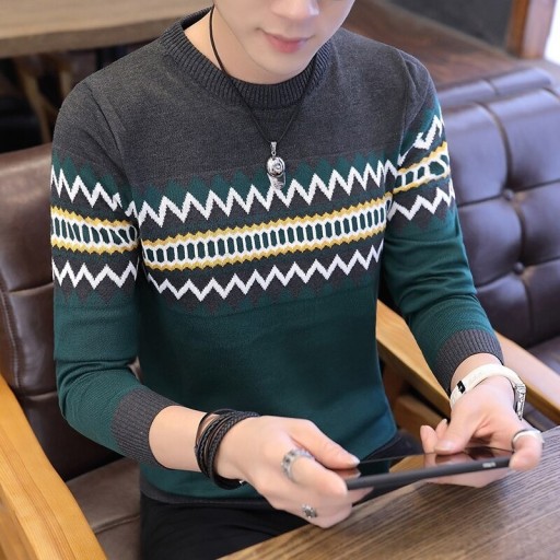 Herrenpullover mit Muster