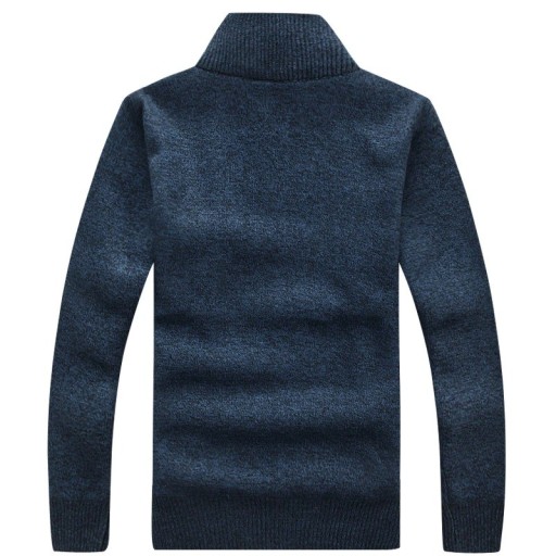 Herrenpullover mit Tasche