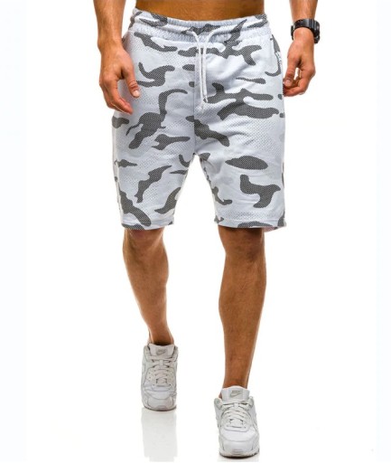 Herrenshorts im Army-Stil