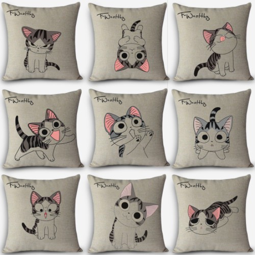 Housse de coussin avec un mignon petit chat J3400