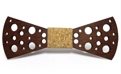 Houten gesneden vlinderdas