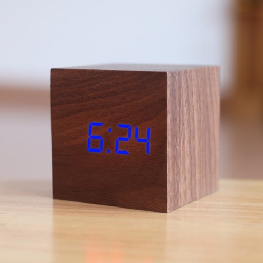 Houten tafelklok