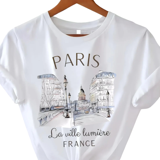 Hvid dame-T-shirt med Paris-print La Ville Lumière T-shirt med gademotiv og Paris-inskription Elegant top med fransk atmosfære