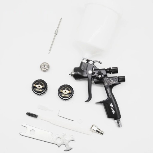 HVLP Spritzpistole mit 600CC Behälter 1,3 1,7 mm pneumatisch schwarz für Autolackierung Lackreparatur Werkstatt Service