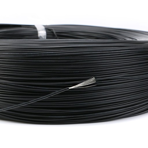 Izolovaný PVC kábel 10 metrov J3148