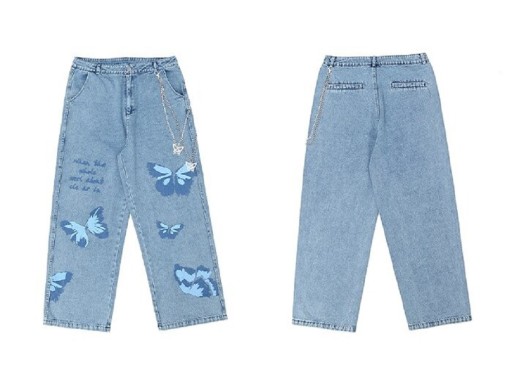 Jeans mit Schmetterlingen