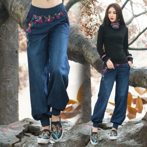 Jeans pour femmes avec des patchs